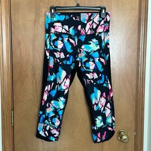 Champions Capri Leggings women’s size medium